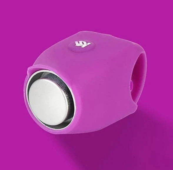 Powerful 120 dB bicycle siren with 6 customisable sound modes, made of premium silica gel for durable and waterproof performance