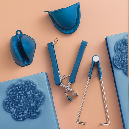Silicone handle hot dish plate bowl clip tongs set in pink and blue
