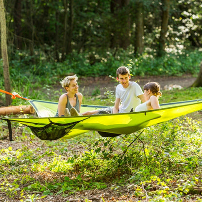 Spacious 3-person outdoor hammock with unique 3-point anchor system for maximum comfort and stability