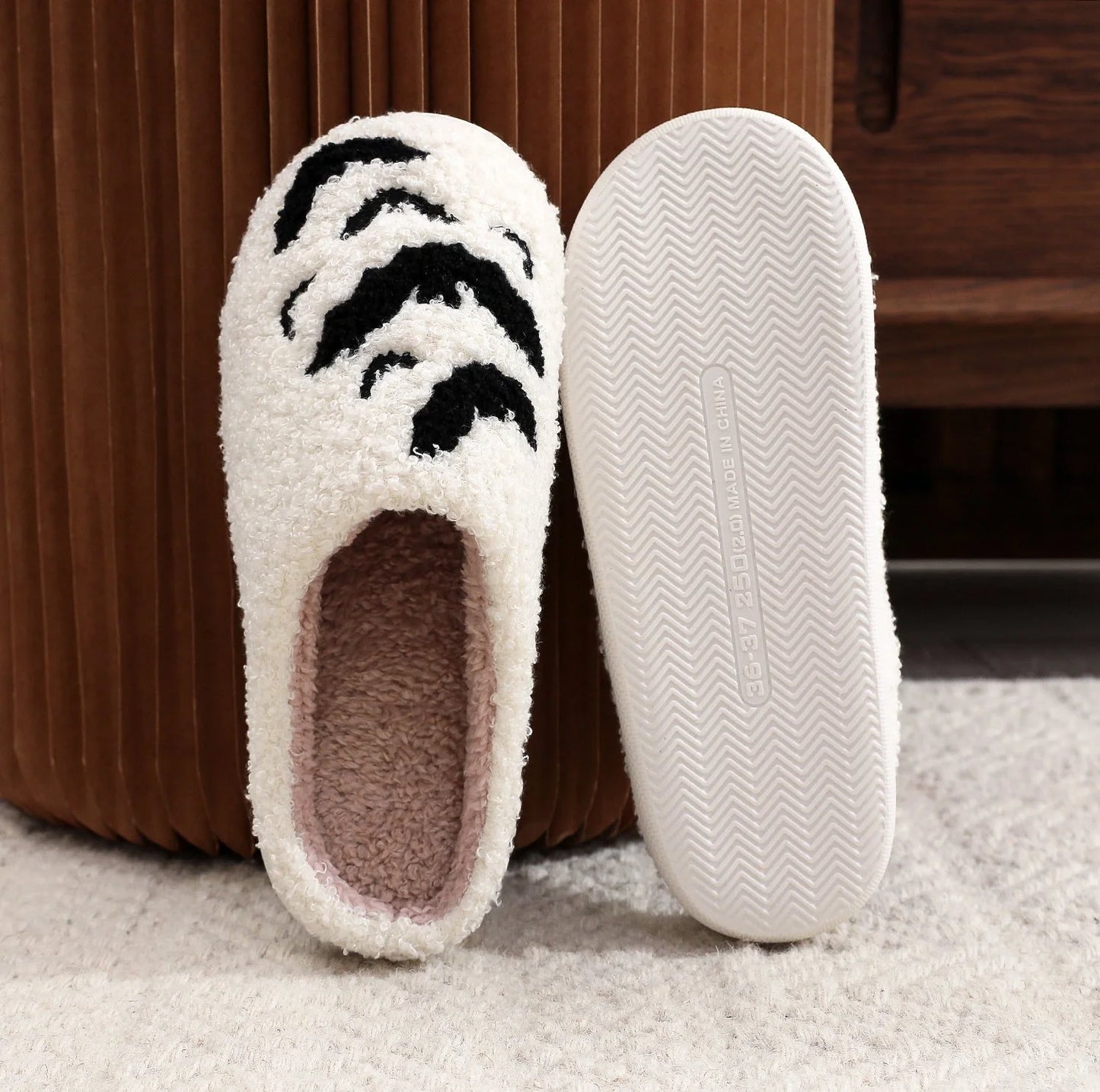 Cosy Bat Slippers for Halloween - Soft Plush Unisex House Shoes in black and white
