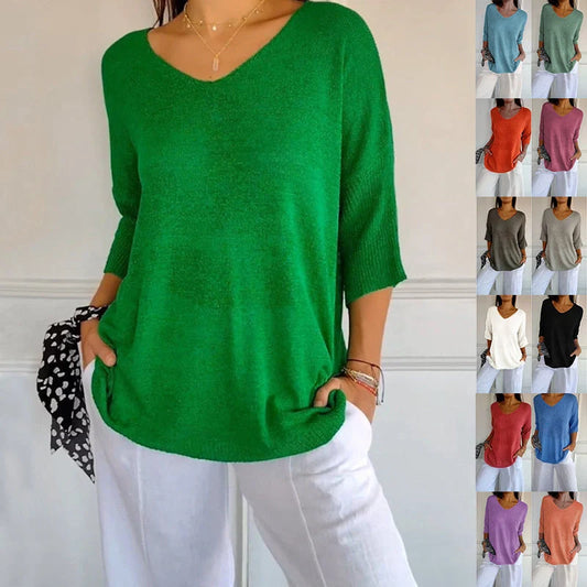 Stylish long-sleeve jumper in various colours with a slimming V-neckline design for a flattering silhouette