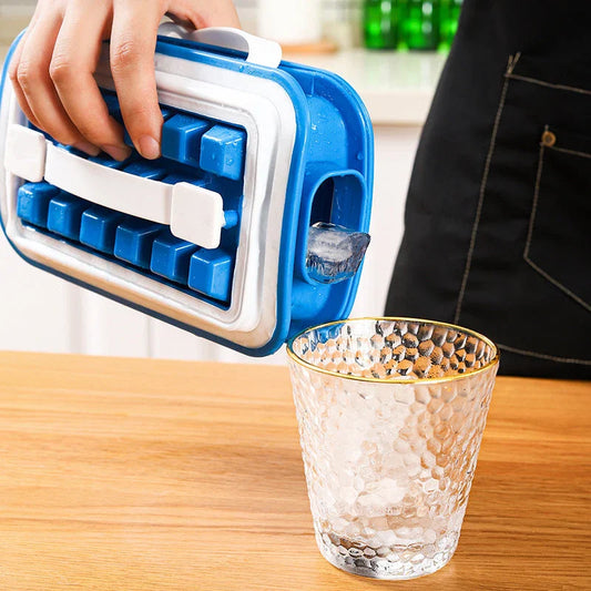 Premium silicone ice cube tray with 36 slow-melting cubes for chilled cocktails and beverages