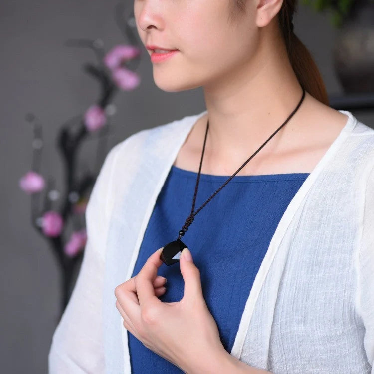 Handcrafted obsidian six-pointed star pendant sweater chain, elegant and unique jewellery piece