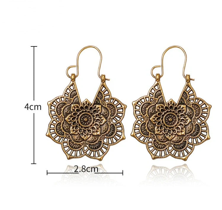 Vintage ethnic style metal openwork floral flower earrings in gold and silvery finishes