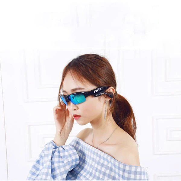 Bluetooth 5.0 Smart Sunglasses with wireless headphones and microphone for high-fidelity audio and eye protection