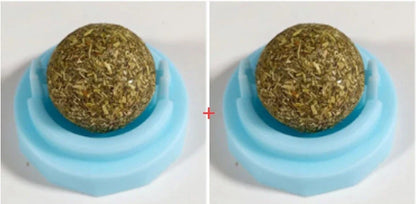 Self-adhesive Rotated Catnip Lick Ball for cats, natural ingredients, 90g
