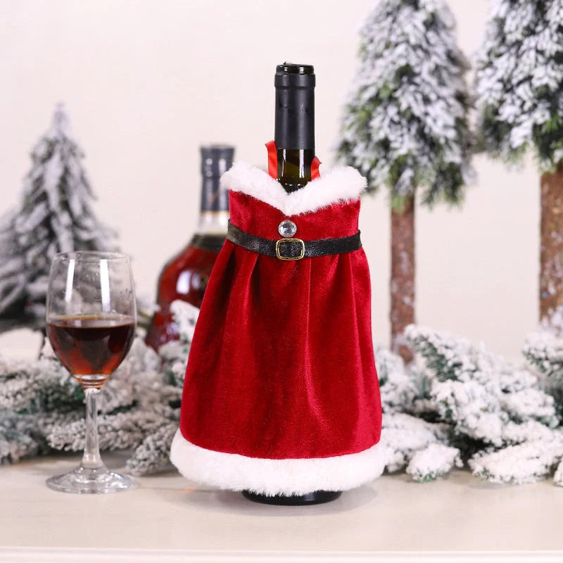Festive Christmas wine bottle socks in vibrant colours, 14cm x 31cm