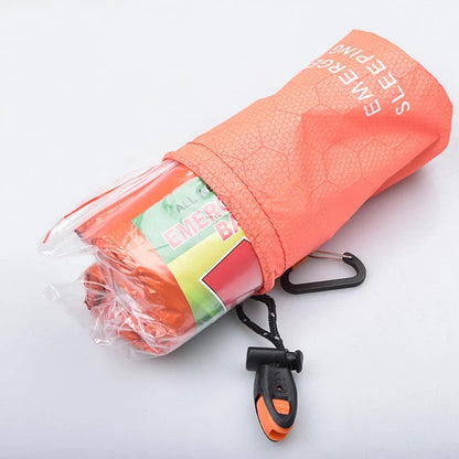 Premium first-aid thermal sleeping mat made of reflective PE film for superior insulation and warmth in emergencies