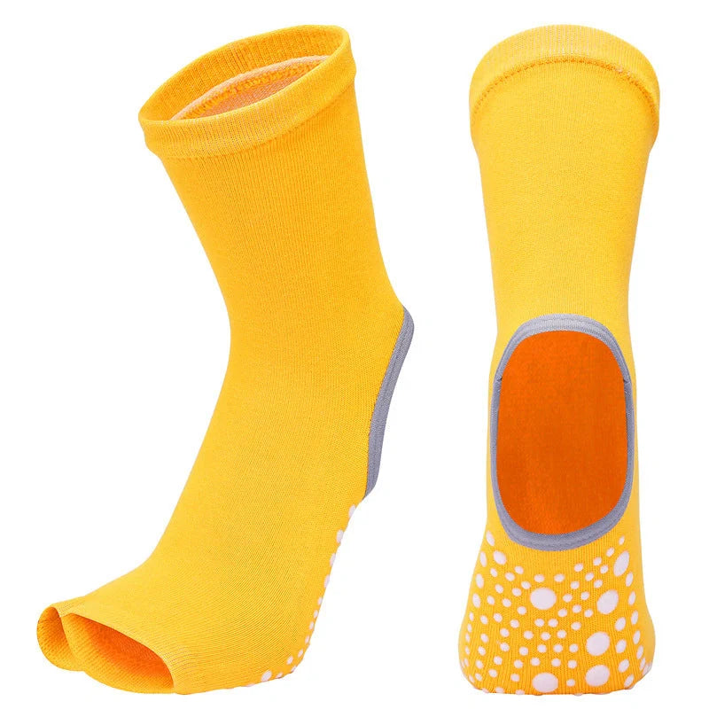Premium non-slip yoga socks for women featuring split-toe design, jacquard knitting, and breathable combed cotton construction