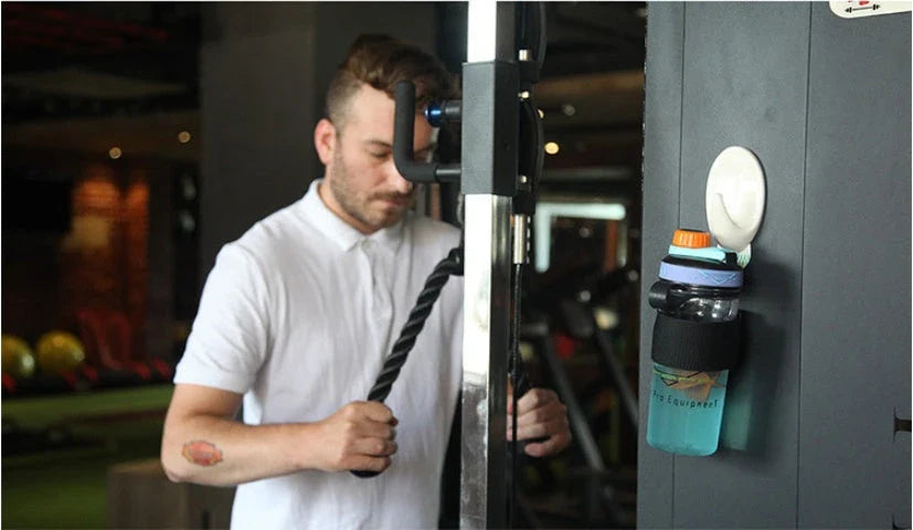 Premium magnetic water bottle holder made of durable silicone, compatible with a wide range of bottle sizes up to 400mL.