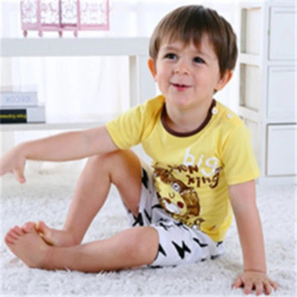Cotton cartoon clothing sets for infants and young children in various patterns