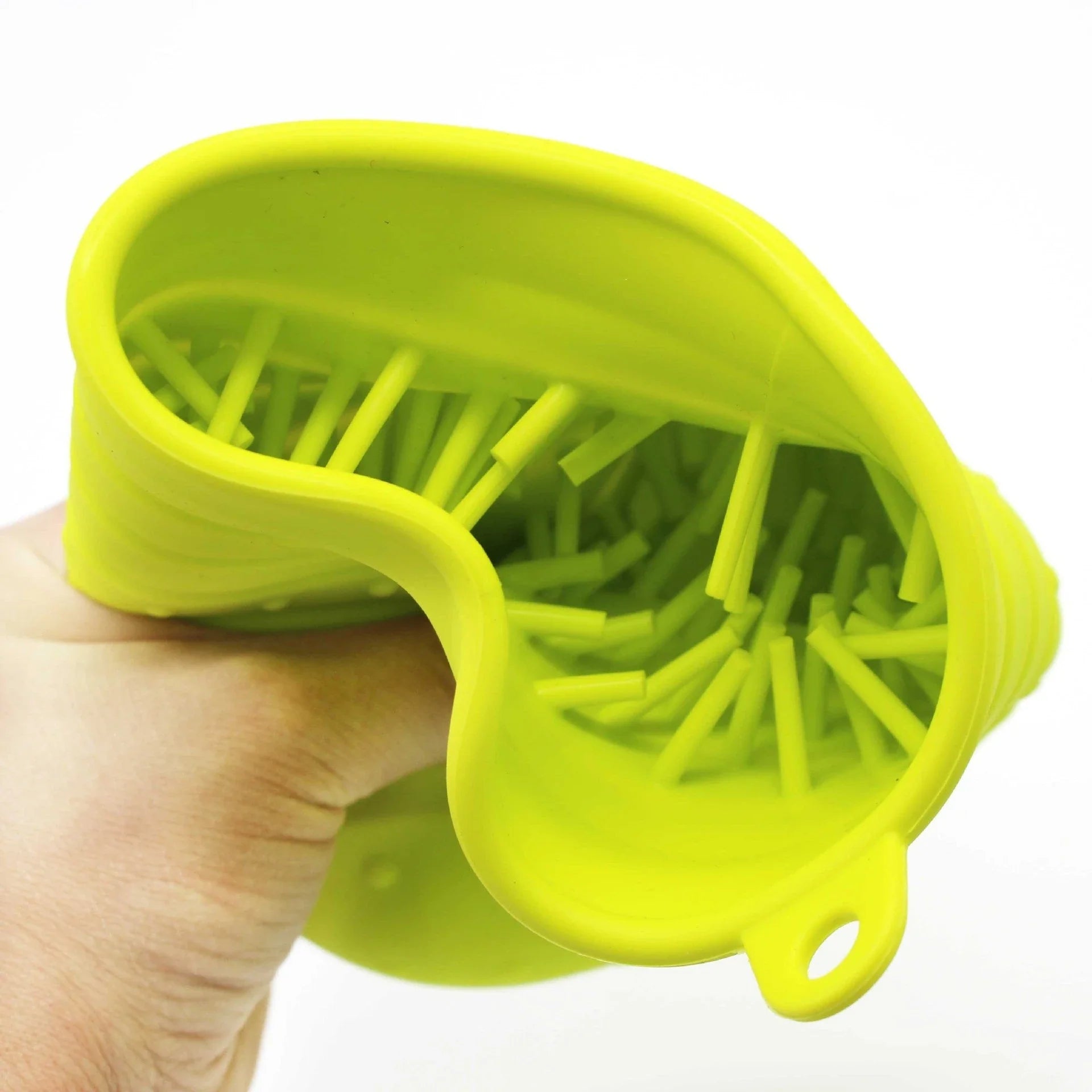Premium paw cleaner for Shiba Inu pets with columnar cup design, soft silicone material, and massaging bristles for effective dirt and debris removal.