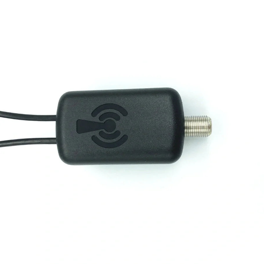 HDTV antenna amplifier for boosting TV signal reception