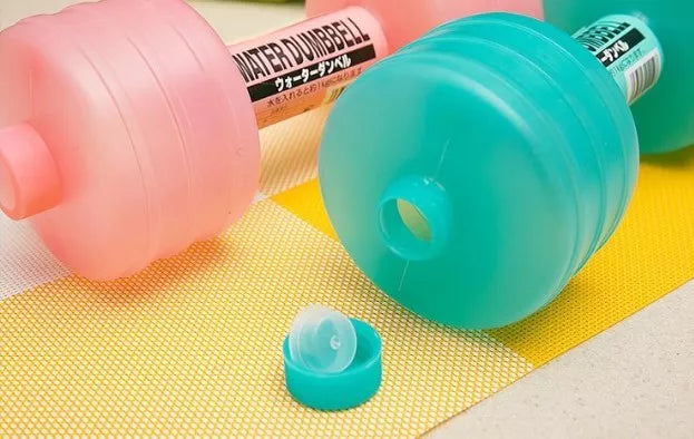 Water-filled fitness dumbbells for women in pink and green, adjustable weight