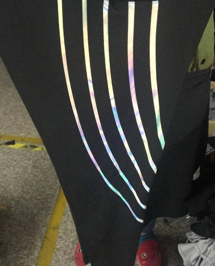 Premium laser-printed yoga pants for women, featuring a slimming design and breathable milk silk fabric