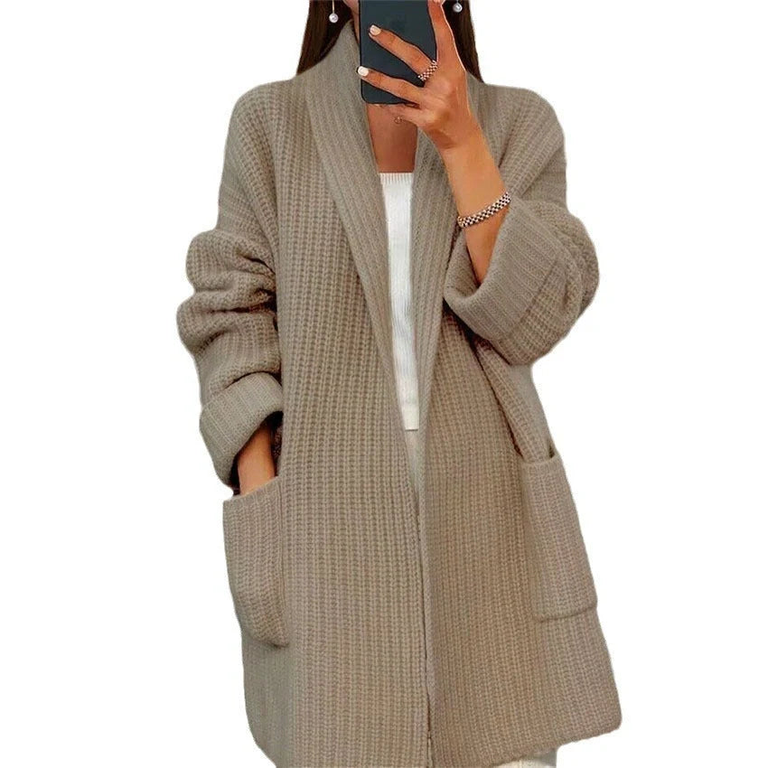 Stylish women's lapel knitted cardigan with pockets in various colours