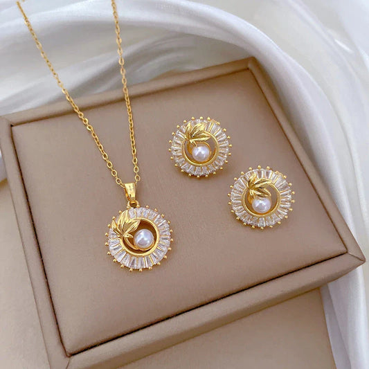Personalized jewelry set with square pendant, round ring, and leaf-shaped earrings in titanium steel with diamond accents
