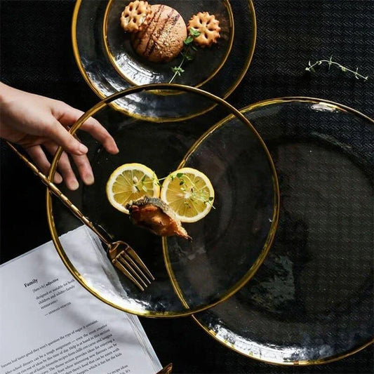 Elegant gold inlay glass plates with a sleek, modern design for a luxurious dining experience
