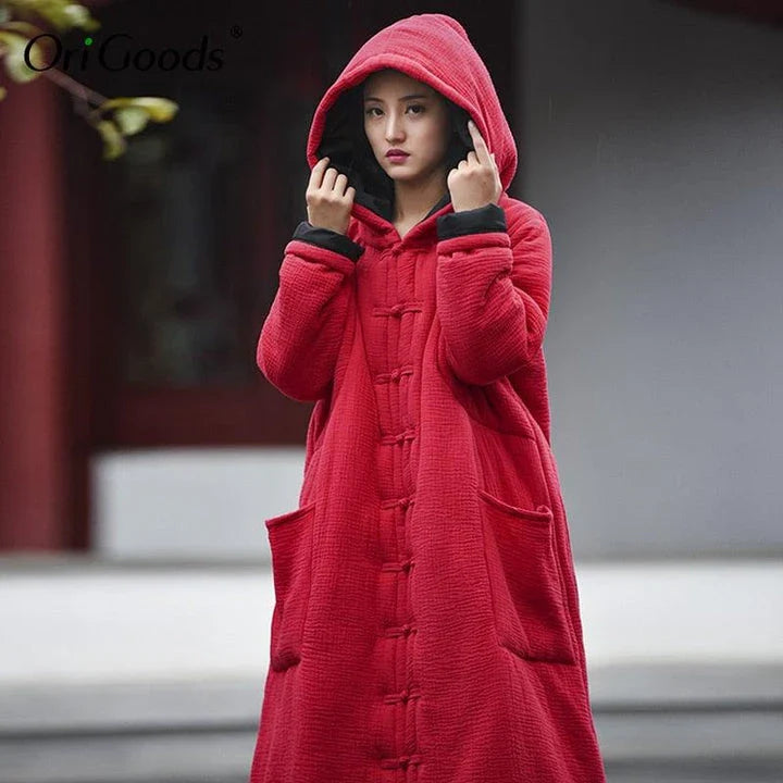 A cosy and enchanting hooded retro witch robe made with luxurious imitation silk and durable double-layer wrinkle cloth