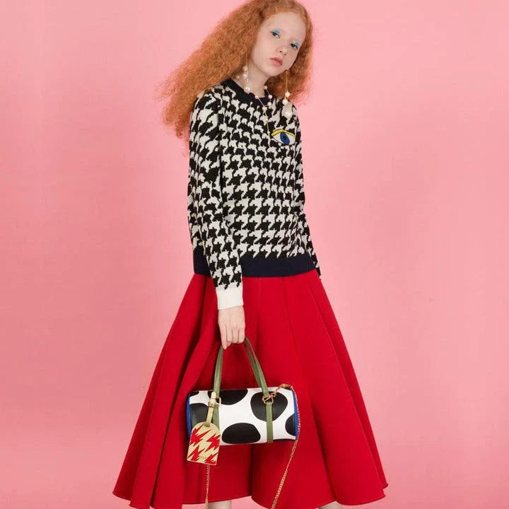 Trendha Handbag Shoulder Bag in Black and White Colours - a premium PU bucket bag with a versatile design and adjustable shoulder strap