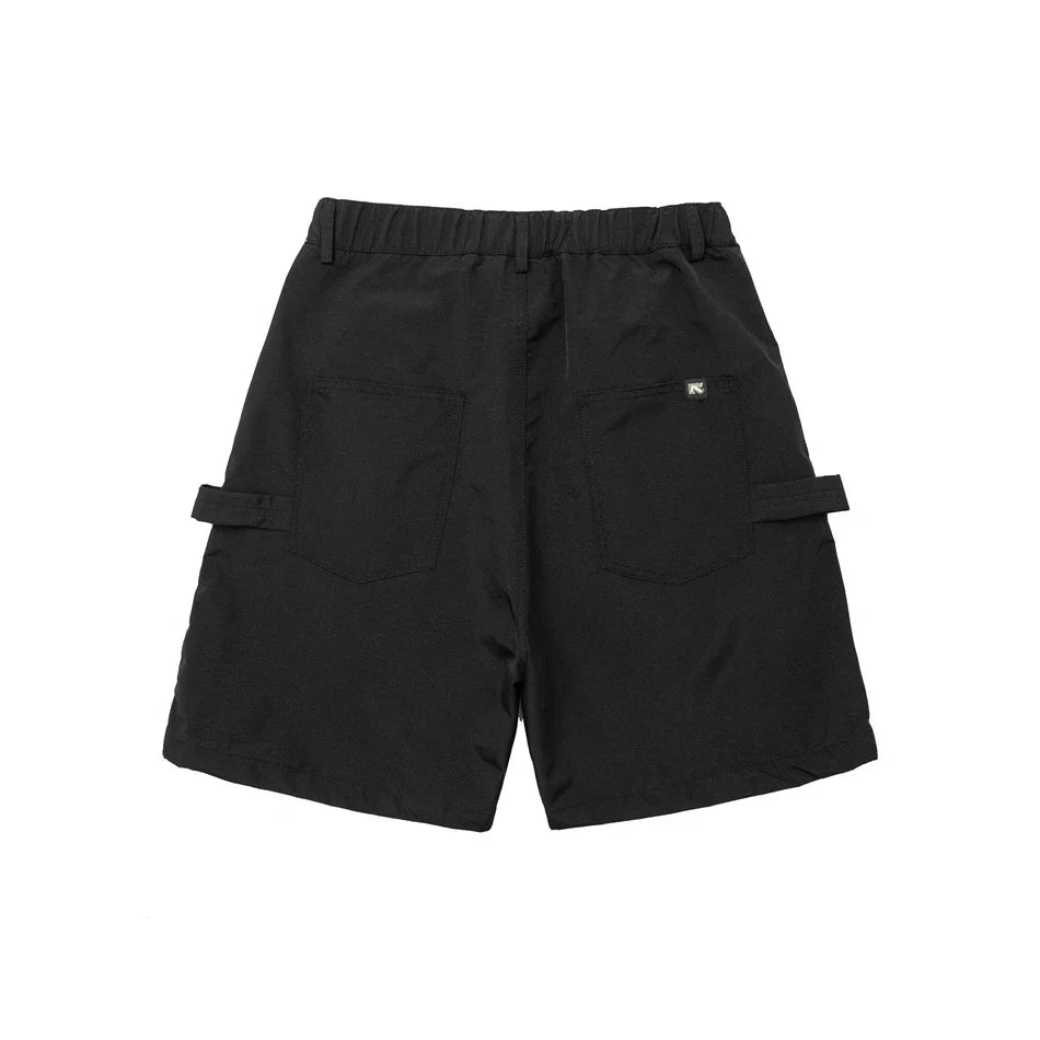 Japanese-inspired retro cargo shorts in khaki and black colours, featuring a loose, straight-leg fit and generous pockets for versatile style and comfort.