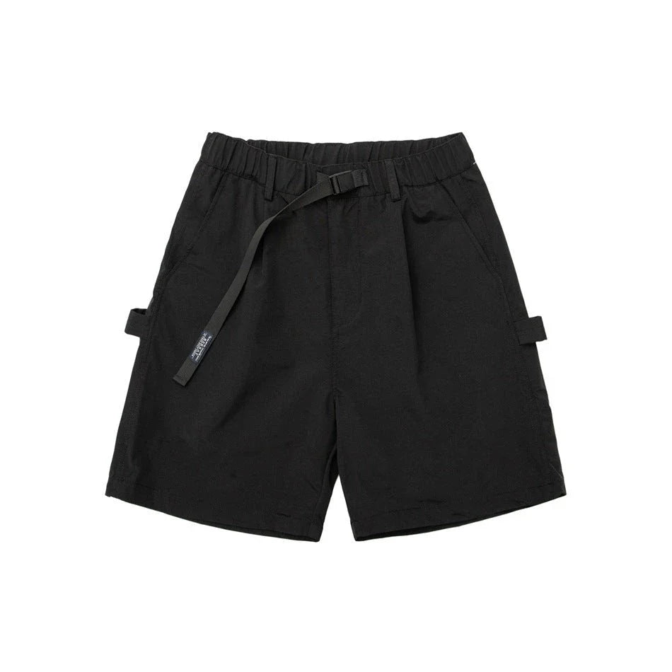 Japanese-inspired retro cargo shorts in khaki and black colours, featuring a loose, straight-leg fit and generous pockets for versatile style and comfort.