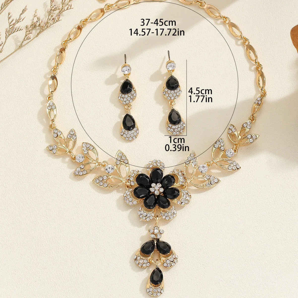 Vintage-inspired floral necklace and earrings set in alloy and resin