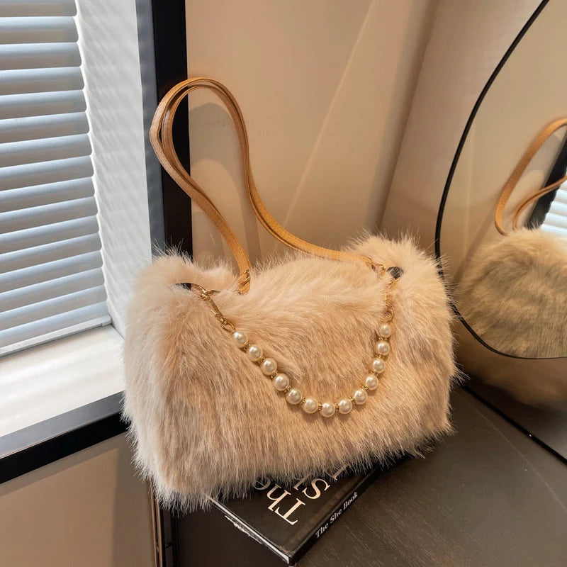 Plush pearl chain crossbody bag in various colours for autumn and winter fashion