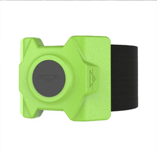 Premium magnetic water bottle holder made of durable silicone, compatible with a wide range of bottle sizes up to 400mL.