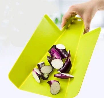Premium foldable chopping board made of food-grade materials for versatile kitchen prep and easy storage