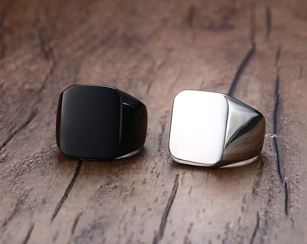 Jinshengfeng Lightweight Personality Ring in Gold, Black, and Silver - Elegant and Comfortable Jewellery