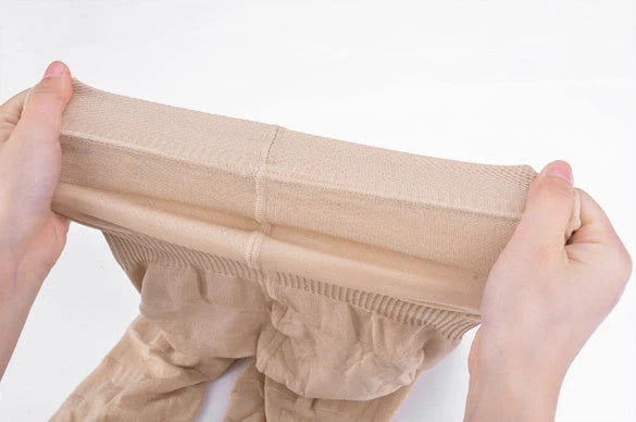 Seamless high waist shapewear short in nude and black for tummy control