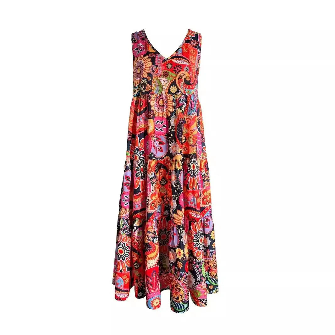 Stylish women's floral v-neck swing dress for casual outings