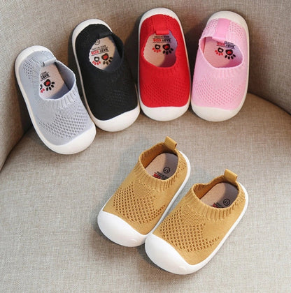 Comfortable cotton toddler shoes for spring and autumn in various colours