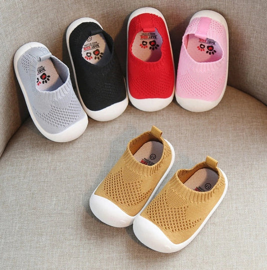 Comfortable cotton toddler shoes for spring and autumn in various colours