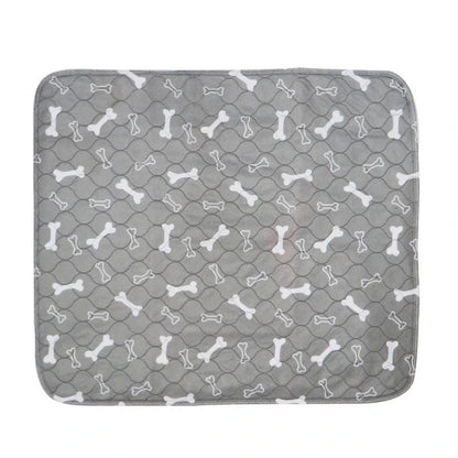 Highly absorbent and waterproof pet pads made with premium materials for convenient cleanup and pet comfort