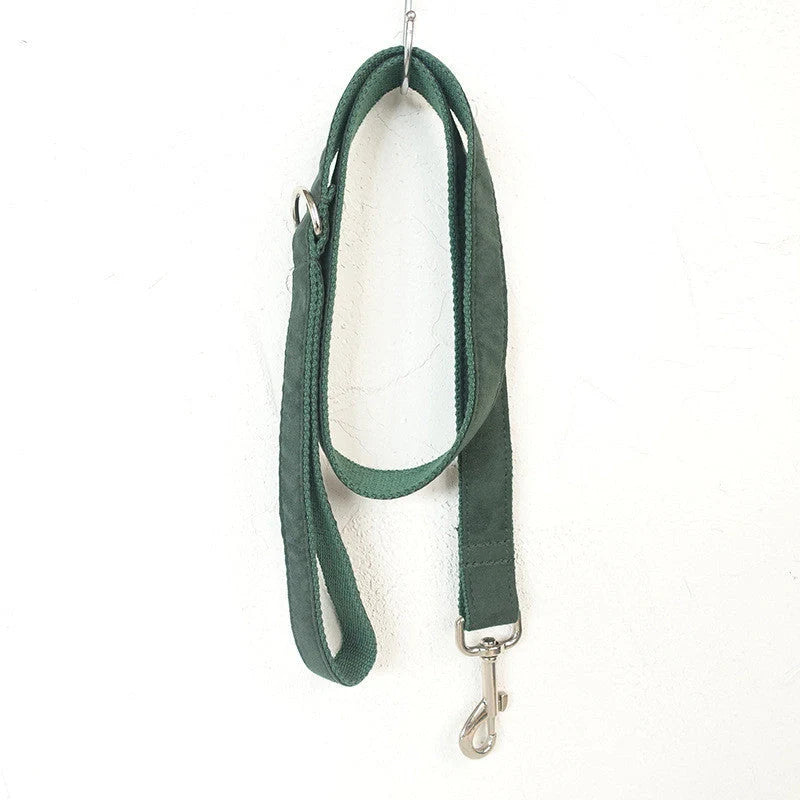 Stylish MUTTCO Pet Collar & Bow Traction Set for dogs, available in various colours and sizes.