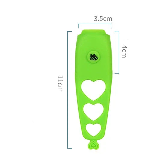Powerful 120 dB bicycle siren with 6 customisable sound modes, made of premium silica gel for durable and waterproof performance