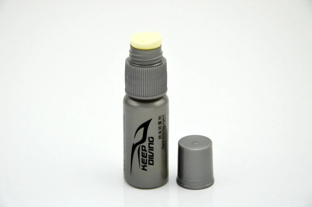 Premium anti-fog liquid for glasses and goggles ensuring clear vision