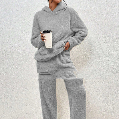 Fleece-lined hooded casual trousers in various colours, featuring dimensional patch pockets and a stylish, comfortable design.