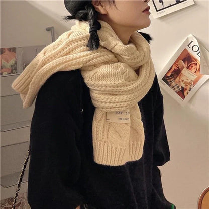 Sweet Labeling 8-word Twist Apricot Small Scarf in deer plush fabric, available in beige, gray, and black.