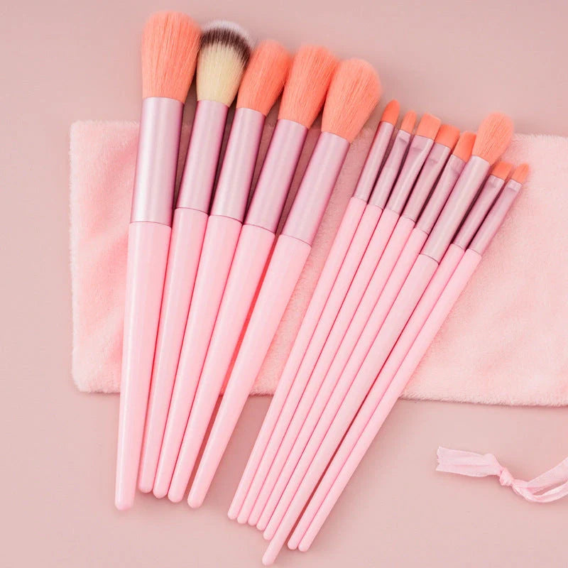 13-piece makeup brush set with soft artificial fibres and durable handles