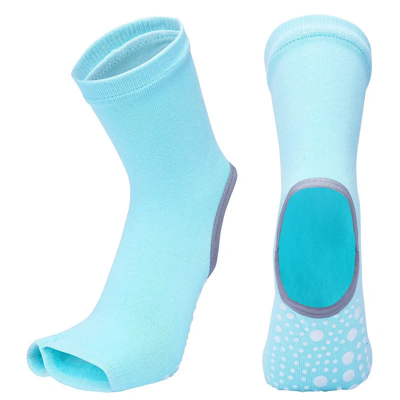 Premium non-slip yoga socks for women featuring split-toe design, jacquard knitting, and breathable combed cotton construction