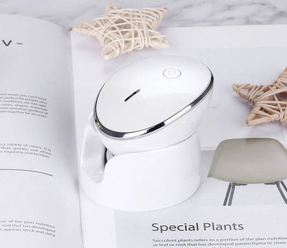 USB Charging Facial Cleansing Massager with silicone bristles and ergonomic design