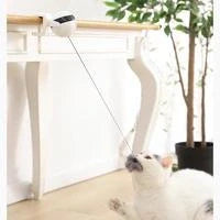 Interactive electronic motion cat toy with real fur ball, 7cm diameter, for stimulating play