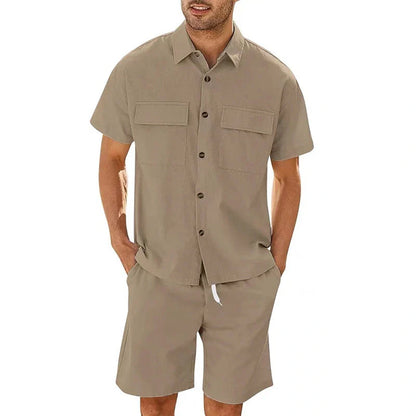 A stylish summer suit featuring a short-sleeved shirt and drawstring shorts in a variety of classic colours, perfect for leisure and sports activities.