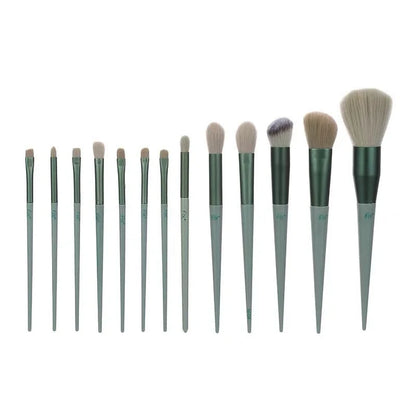 13-piece makeup brush set with soft artificial fibres and durable handles