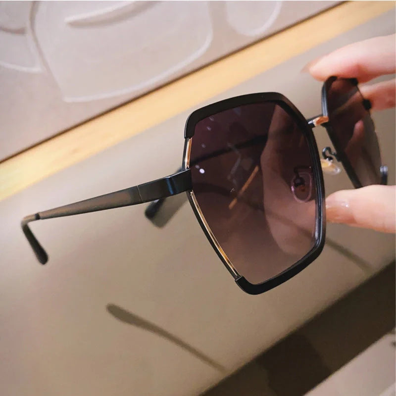 Vintage half-frame sunglasses with UV400 protection in various colours