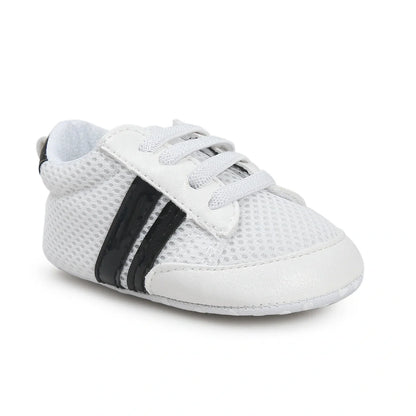 Soft PU leather non-slip baby moccasins for first walkers in brown