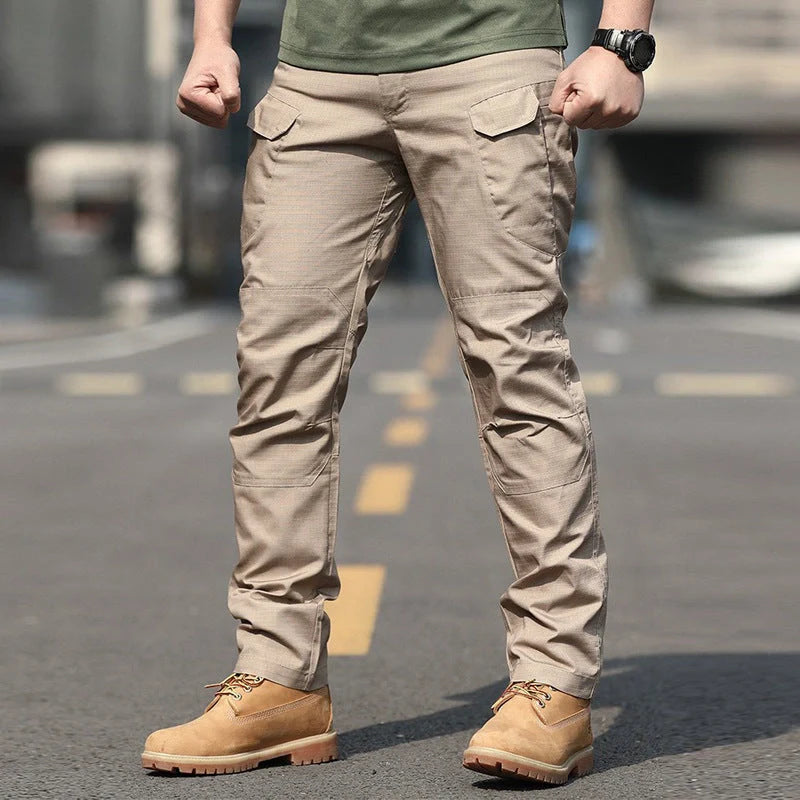 Rugged training trousers in various colours, designed for extreme outdoor challenges and activities